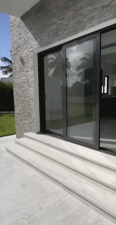 1 Cocotal , , VA 23000 Photo
