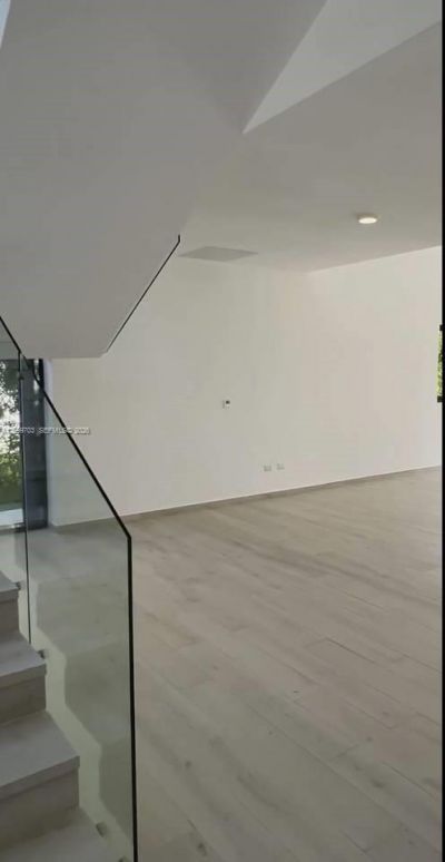 1 Cocotal , , VA 23000 Photo