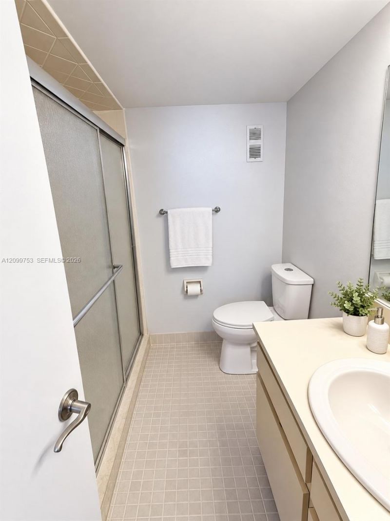 7368 Woodmont Ave , Unit 105, Tamarac, FL 33321 Photo