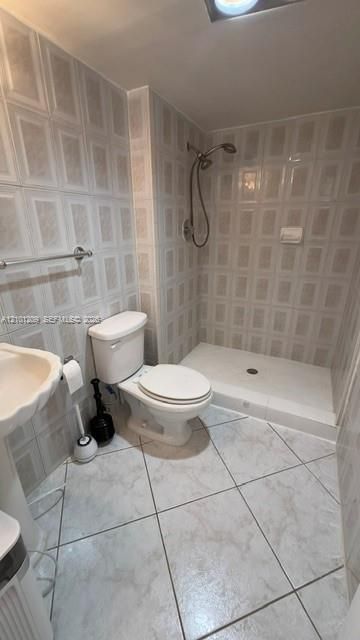 20301 W Country Club Dr , Unit 826, Aventura, FL 33180 Photo