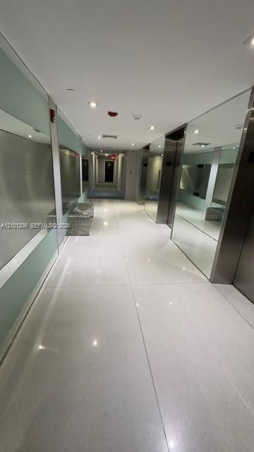 20301 W Country Club Dr , Unit 826, Aventura, FL 33180 Photo