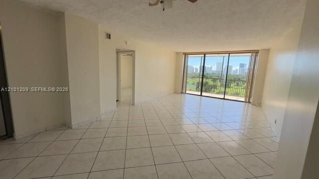 20301 W Country Club Dr , Unit 826, Aventura, FL 33180 Photo