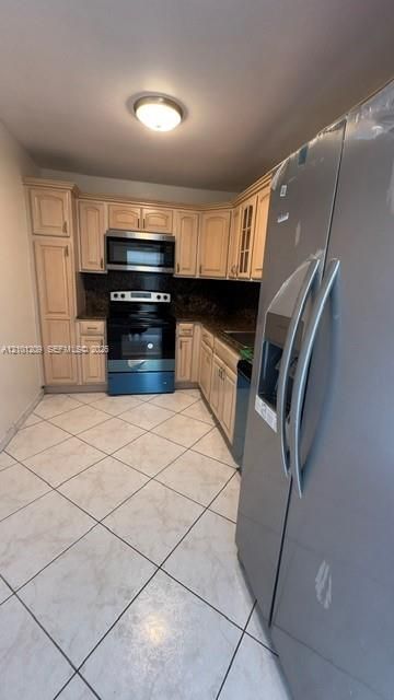 20301 W Country Club Dr , Unit 826, Aventura, FL 33180 Photo