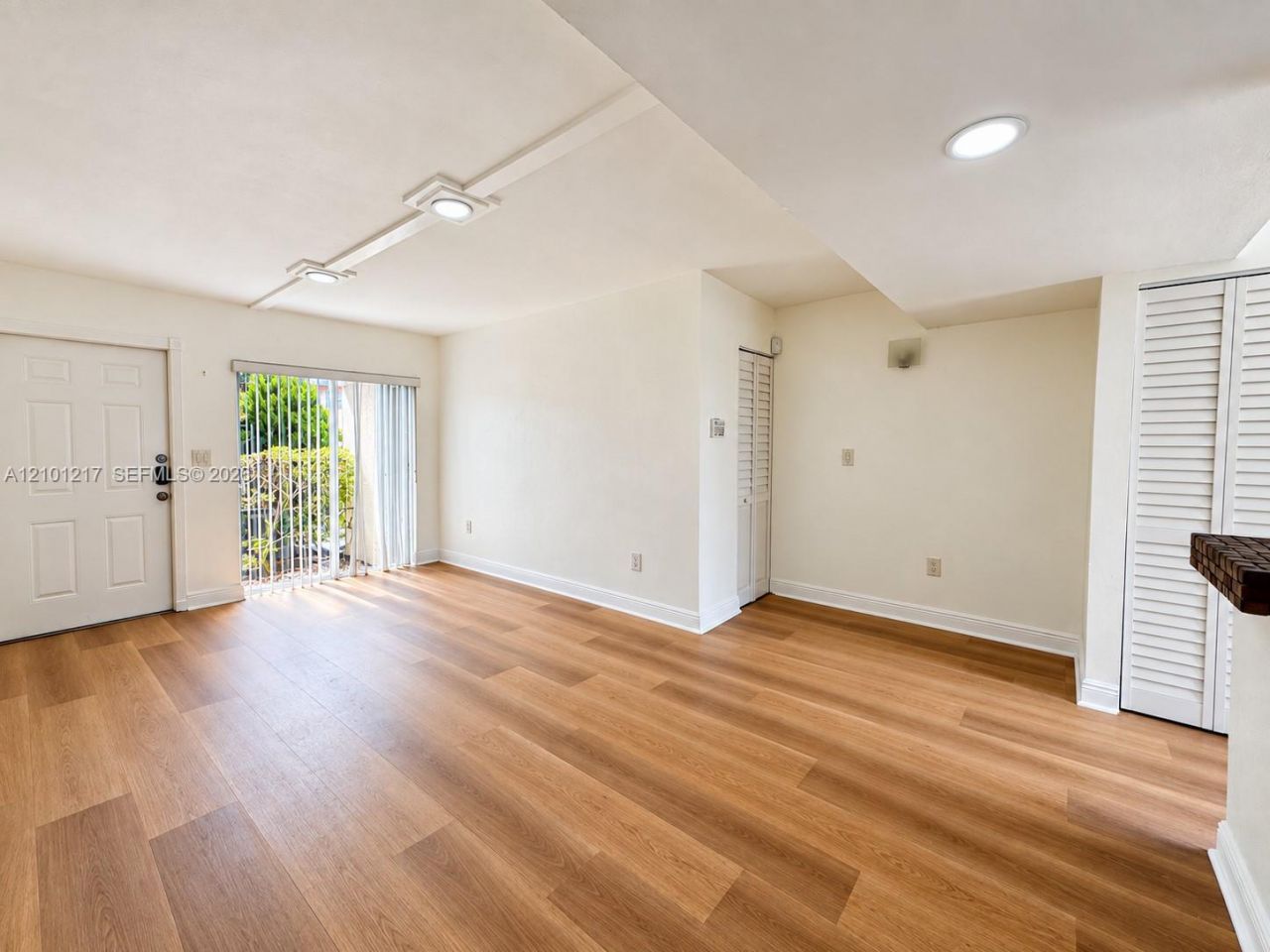 15280 SW 80th St , Unit 8, Miami, FL 33193 Photo