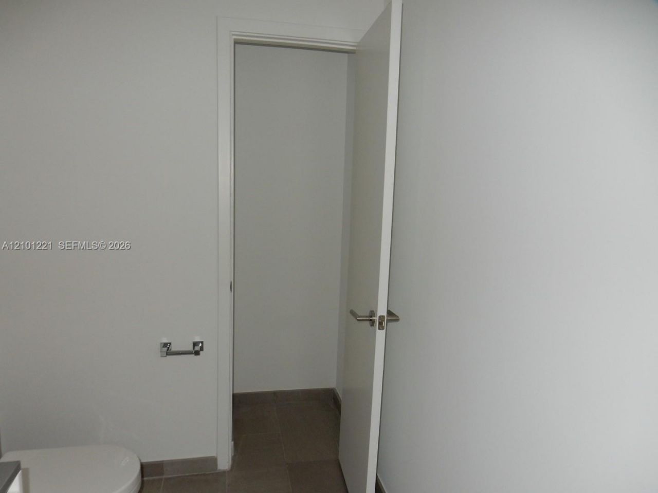88 SW 7th St , Unit 2703, Miami, FL 33130 Photo