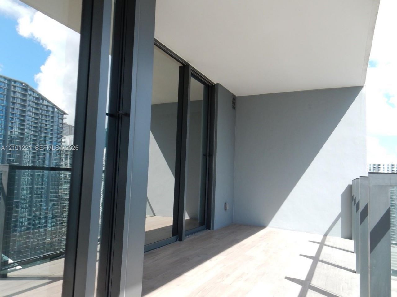 88 SW 7th St , Unit 2703, Miami, FL 33130 Photo