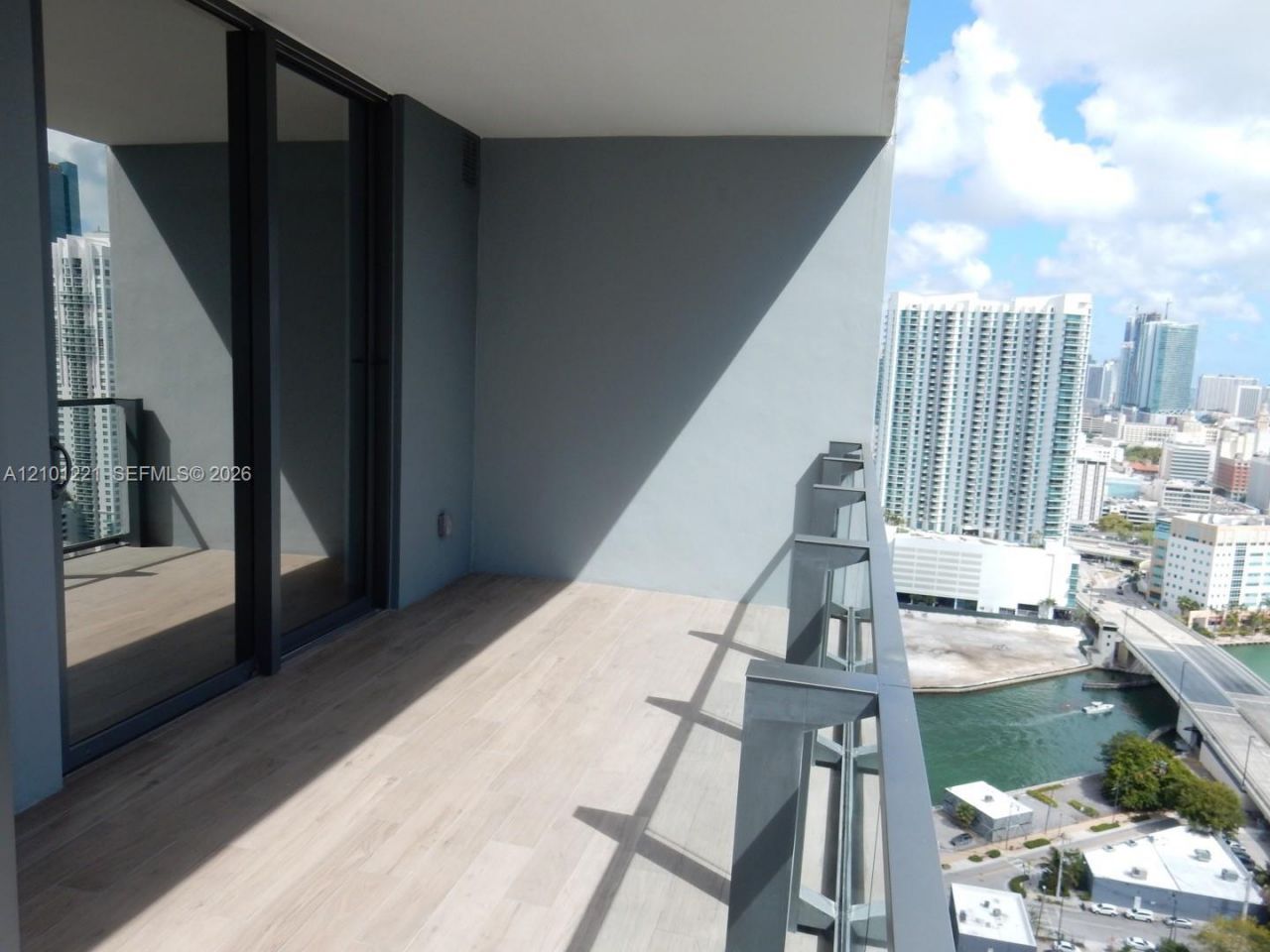 88 SW 7th St , Unit 2703, Miami, FL 33130 Photo