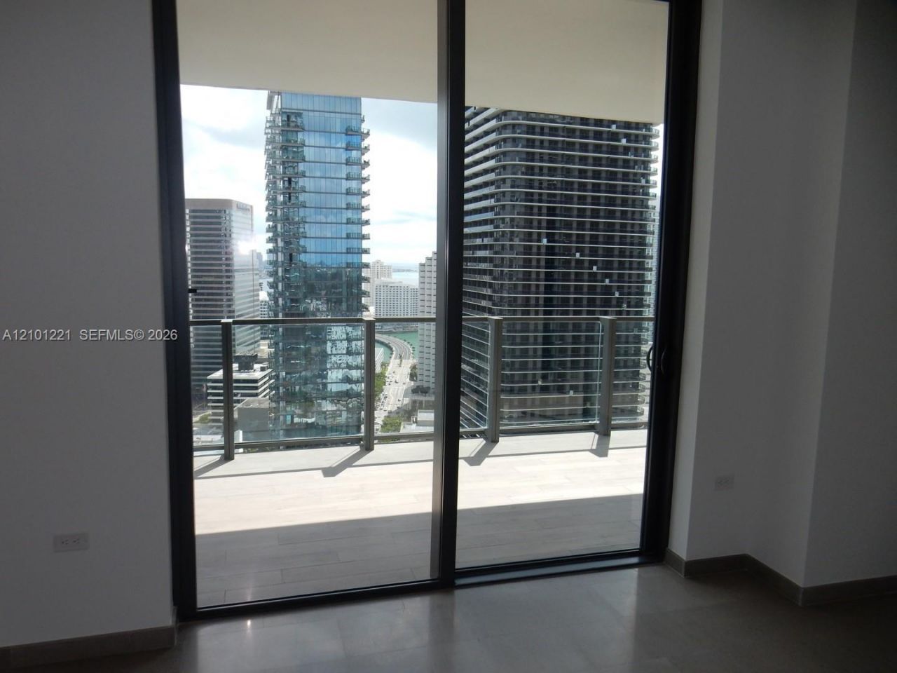88 SW 7th St , Unit 2703, Miami, FL 33130 Photo