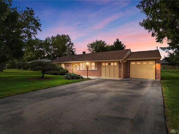634 Omar Circle, Yellow Springs Vlg, OH 45387