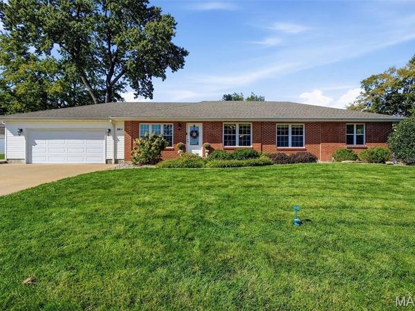 8811 Watson Woods Court, Crestwood, MO 63126