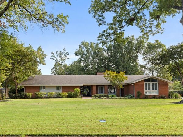 510 W Cooper Street, West Memphis, AR 72301
