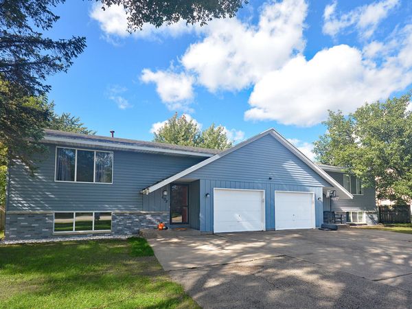 602 136th Avenue, Holland, MI 49424