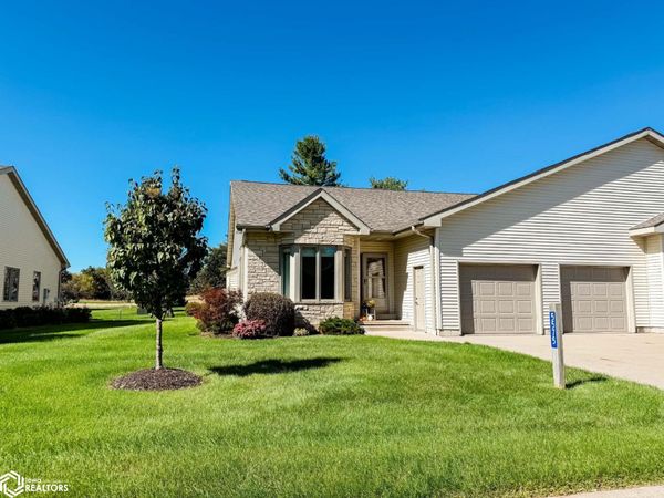 5575 Chip Shot Drive, Burlington, IA 52601