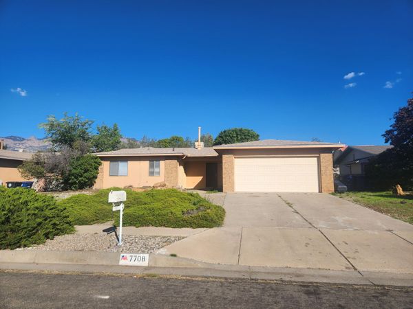 7708 Republic Drive NE, Albuquerque, NM 87109