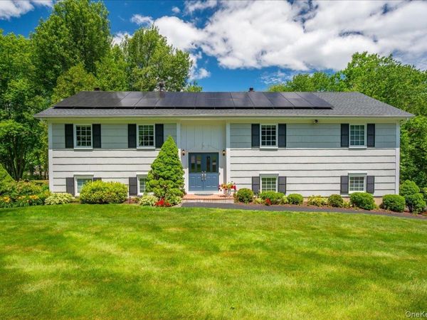 15 Watergate Drive , Amawalk, NY 10501