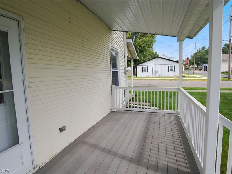292 2nd Street SE, Carrollton, OH 44615 Photo 6