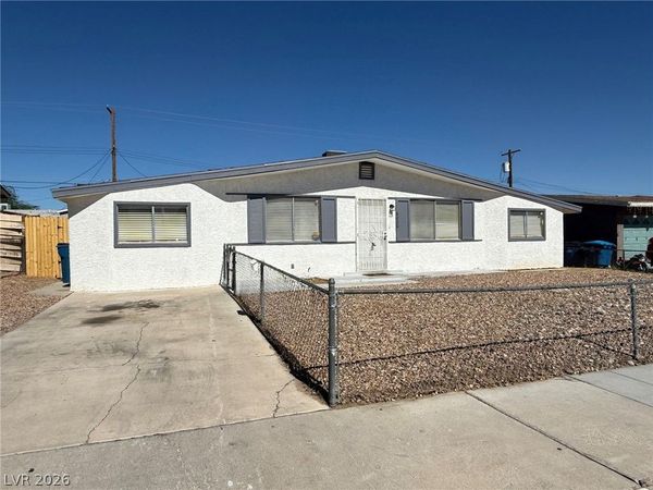 6220 Bourbon Way , Las Vegas, NV 89107