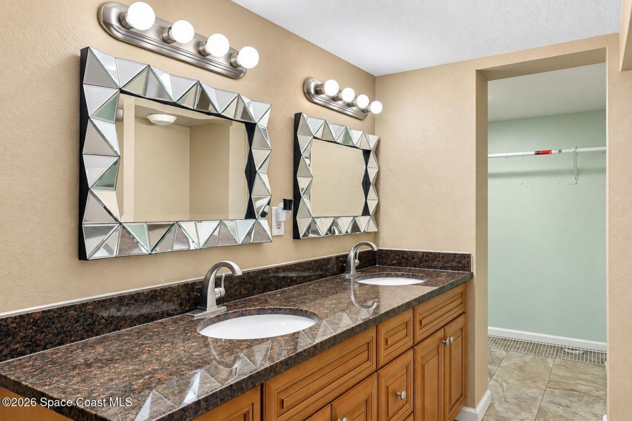 6890 Ward Parkway, Melbourne Village, FL 32904 Photo