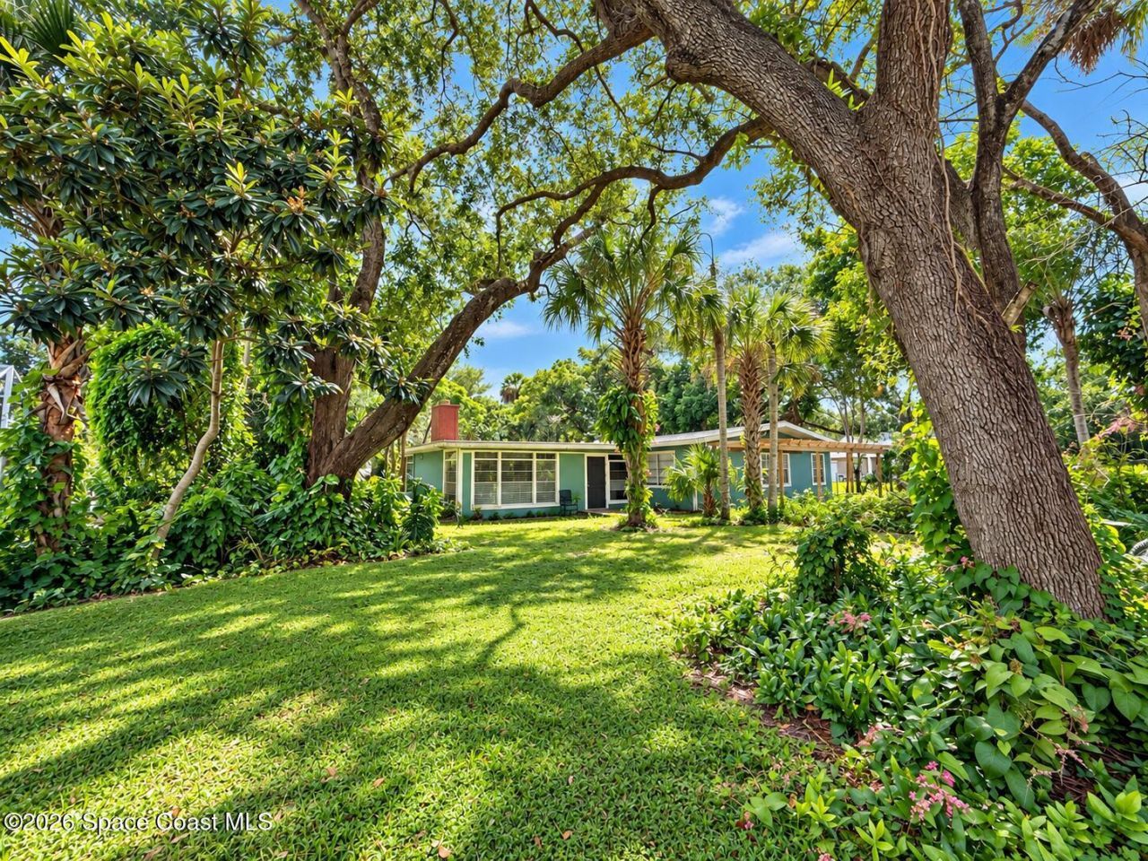 6890 Ward Parkway , Melbourne Village, FL 32904 Photo