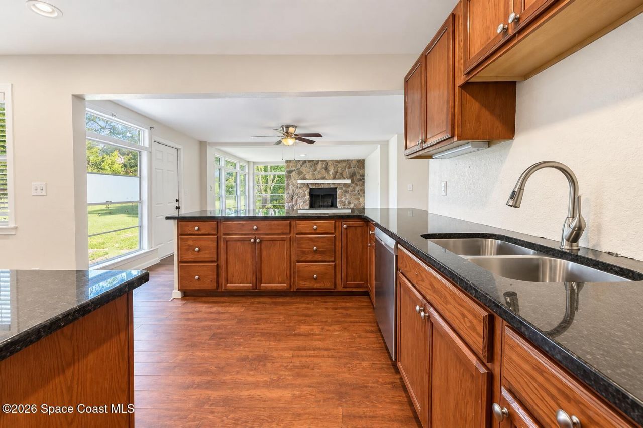 6890 Ward Parkway , Melbourne Village, FL 32904 Photo