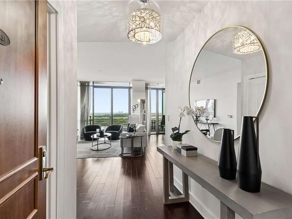 700 Park Regency Place NE, Unit 2404, Atlanta, GA 30326
