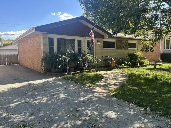 9719 Oak Park Avenue , Oak Lawn, IL 60453