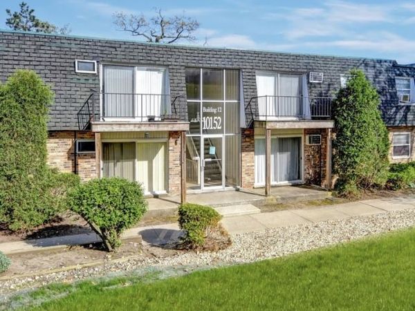 10152 S 84th Terrace, Unit 12-109, Palos Hills, IL 60465