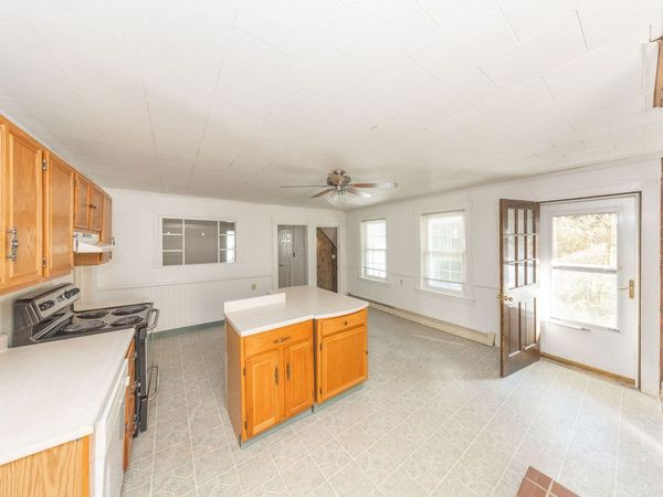 651 N. Main St., Unit 1, Oxford, MA 01540