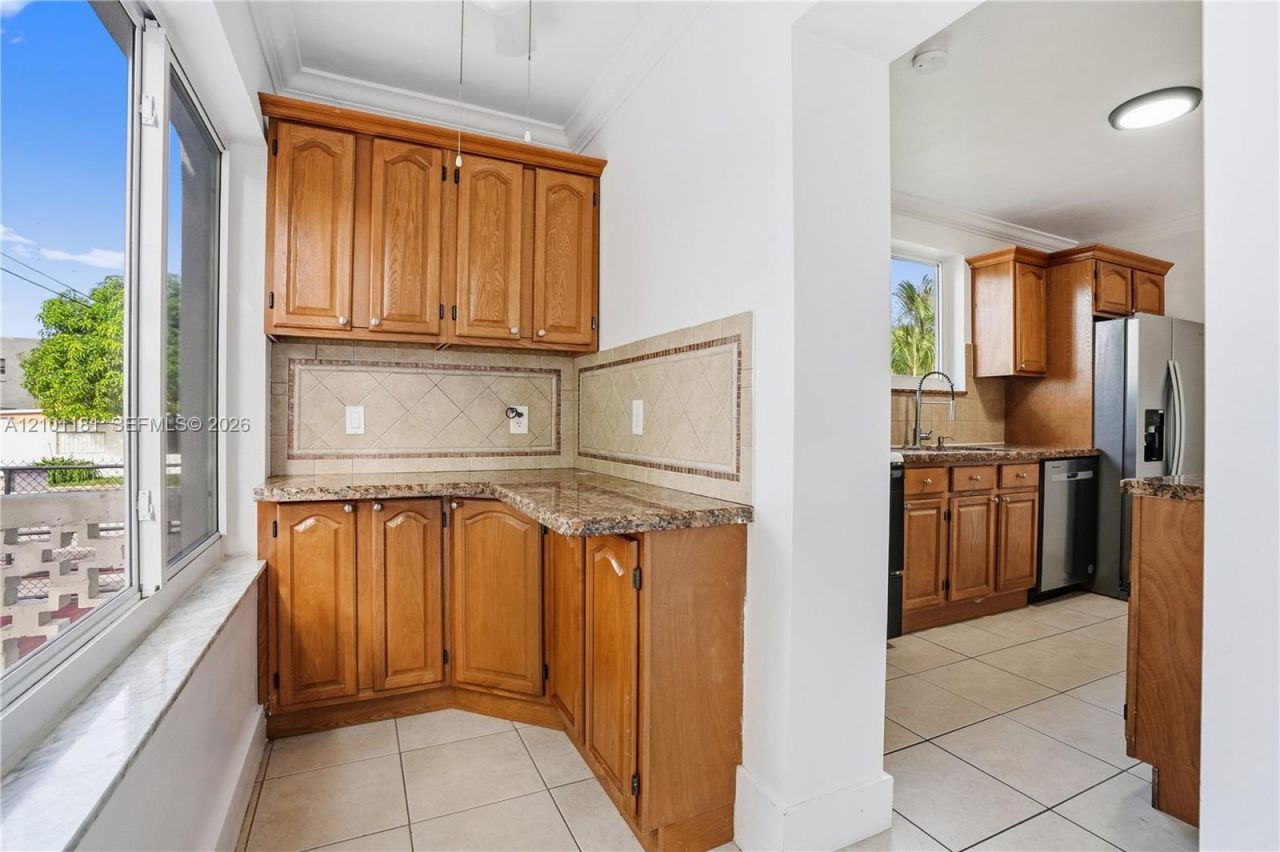 1550 SW 13th St , Miami, FL 33145 Photo