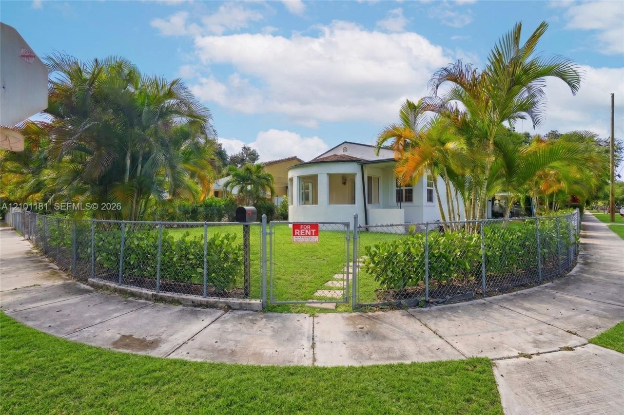 1550 SW 13th St , Miami, FL 33145 Photo