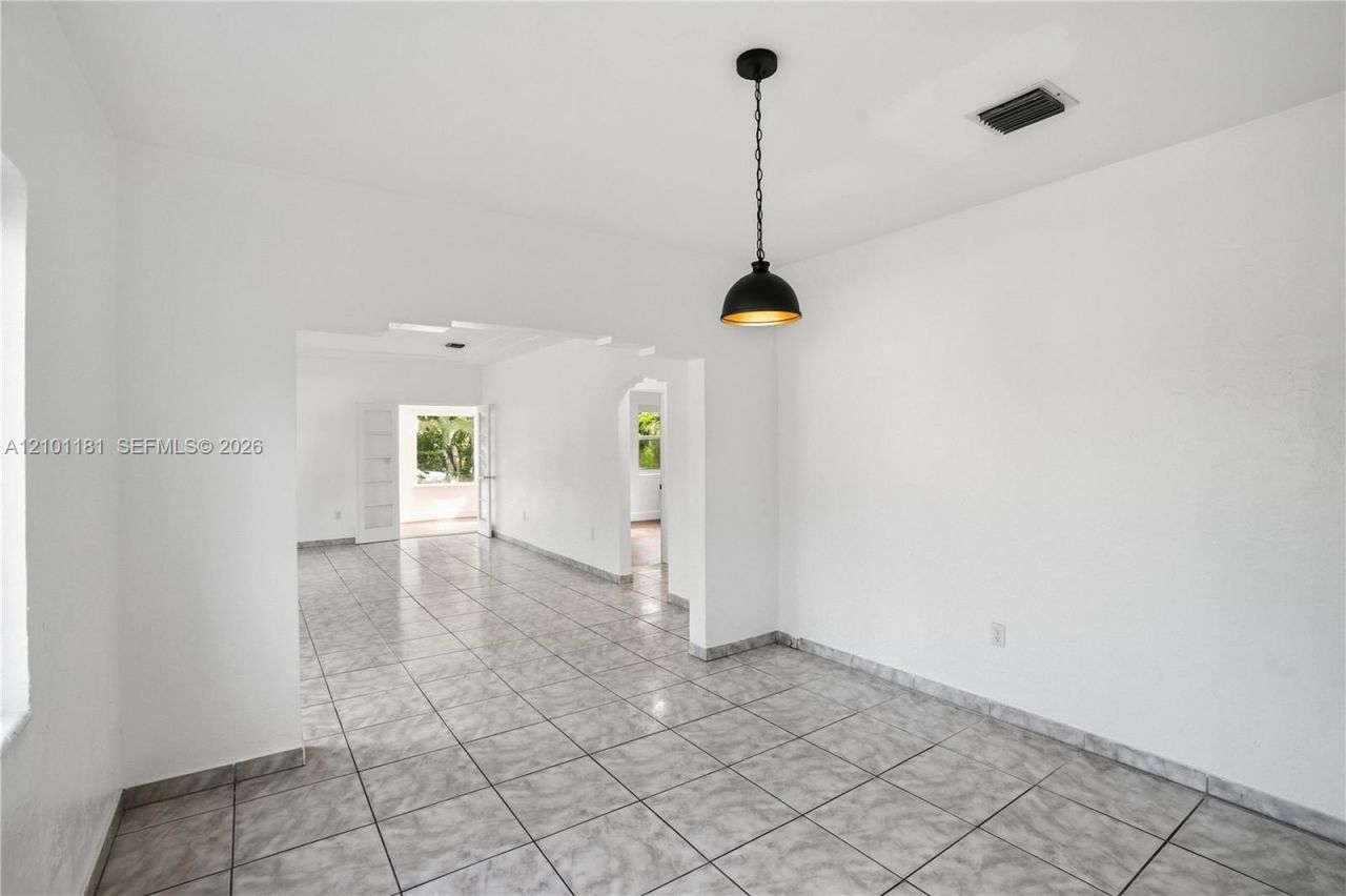 1550 SW 13th St , Miami, FL 33145 Photo
