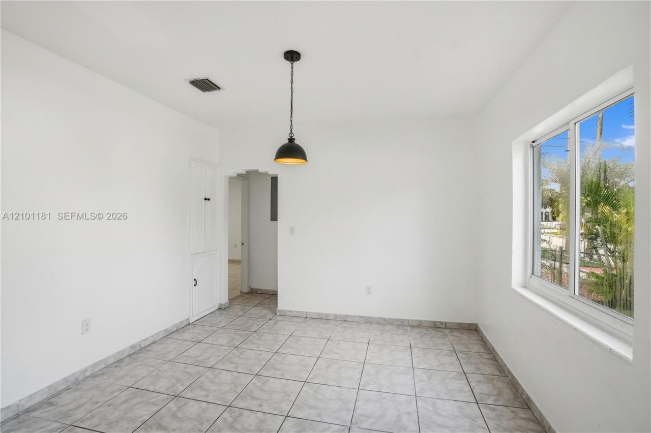 1550 SW 13th St , Miami, FL 33145 Photo
