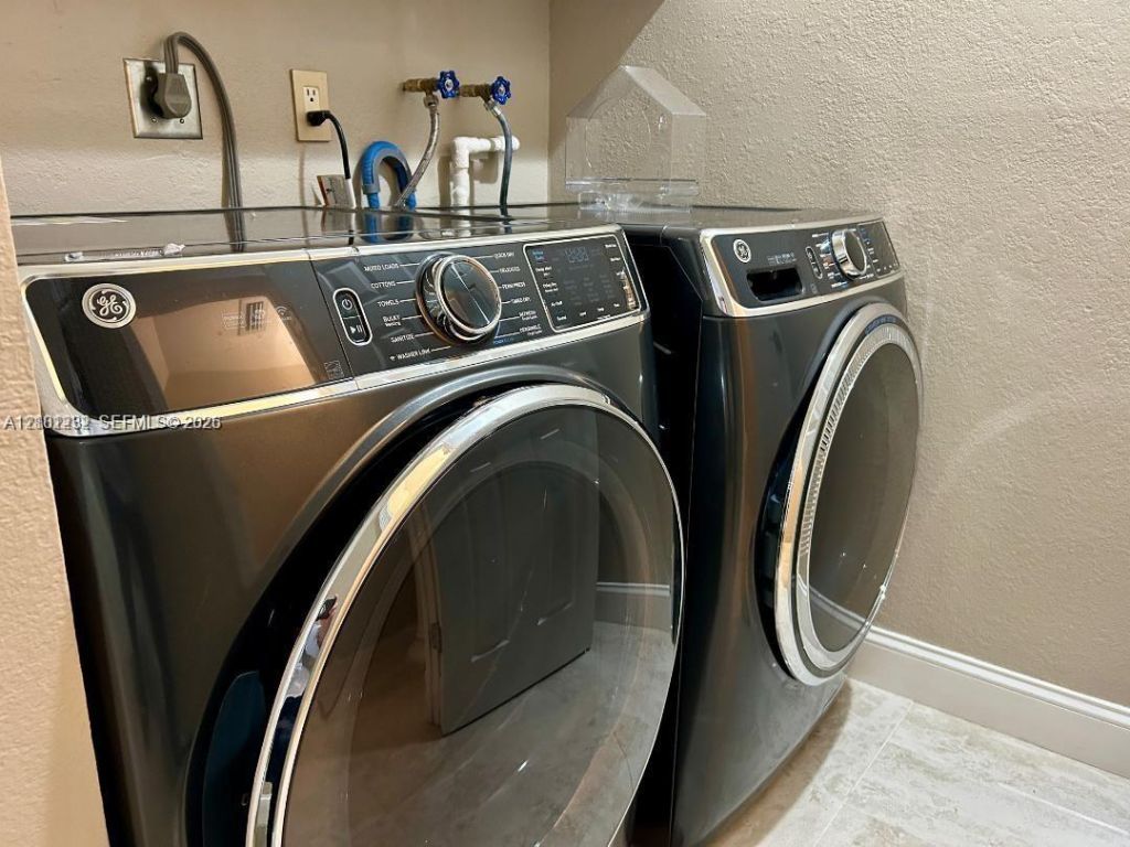 875 NW 80th Ter , Unit 1, Plantation, FL 33324 Photo