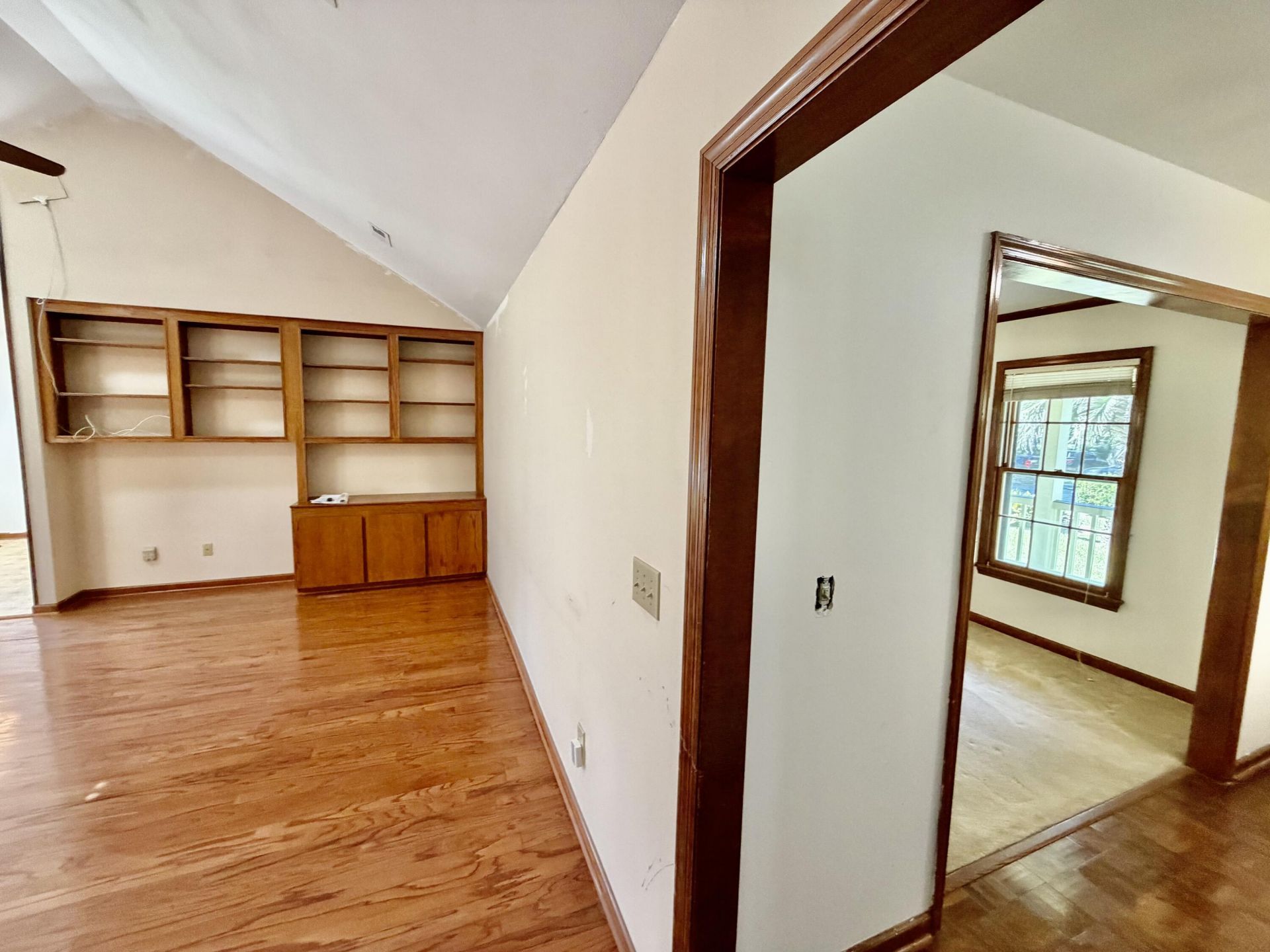 702 Black Oak Boulevard Photo 10