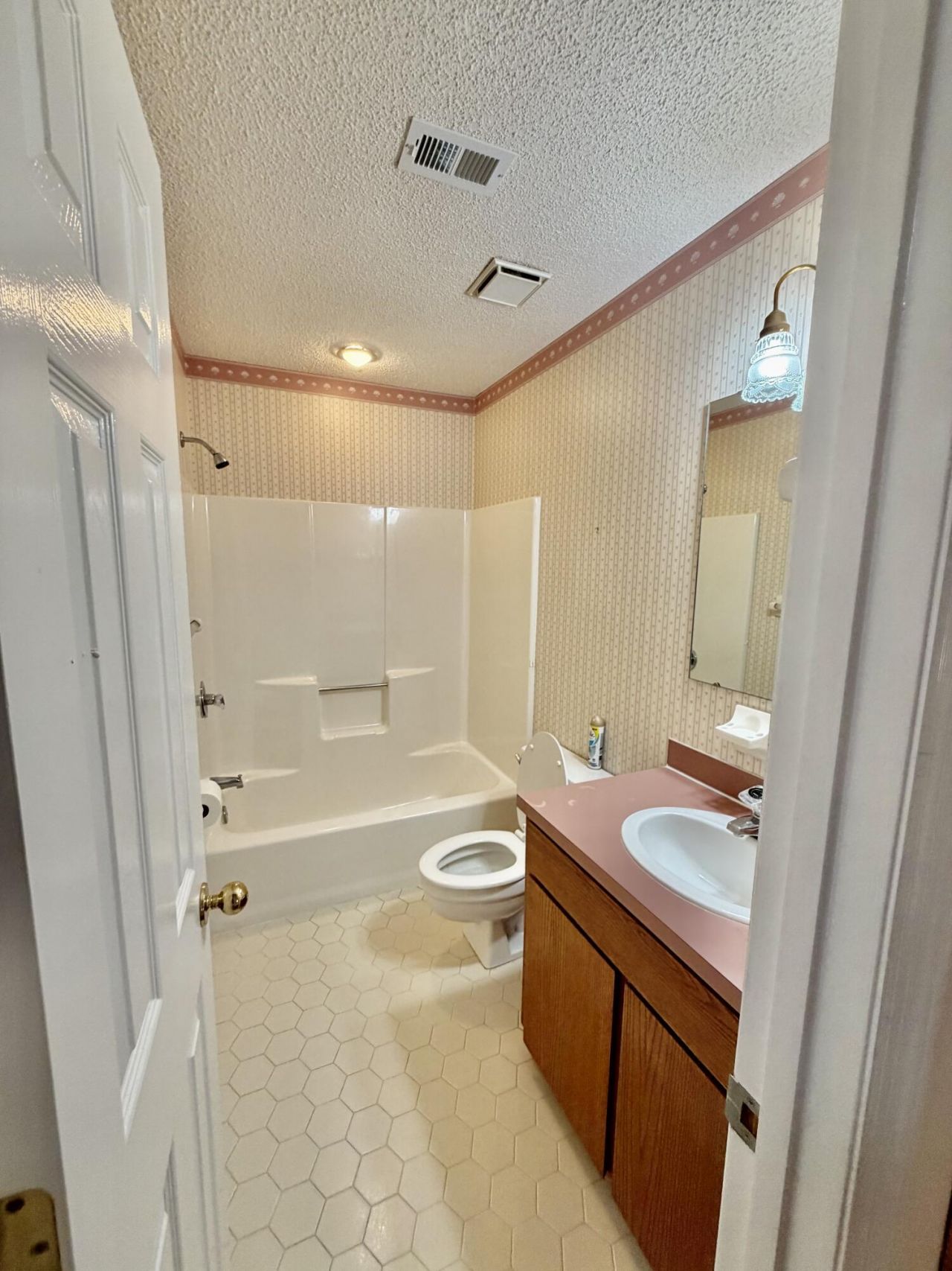 702 Black Oak Boulevard Photo 11
