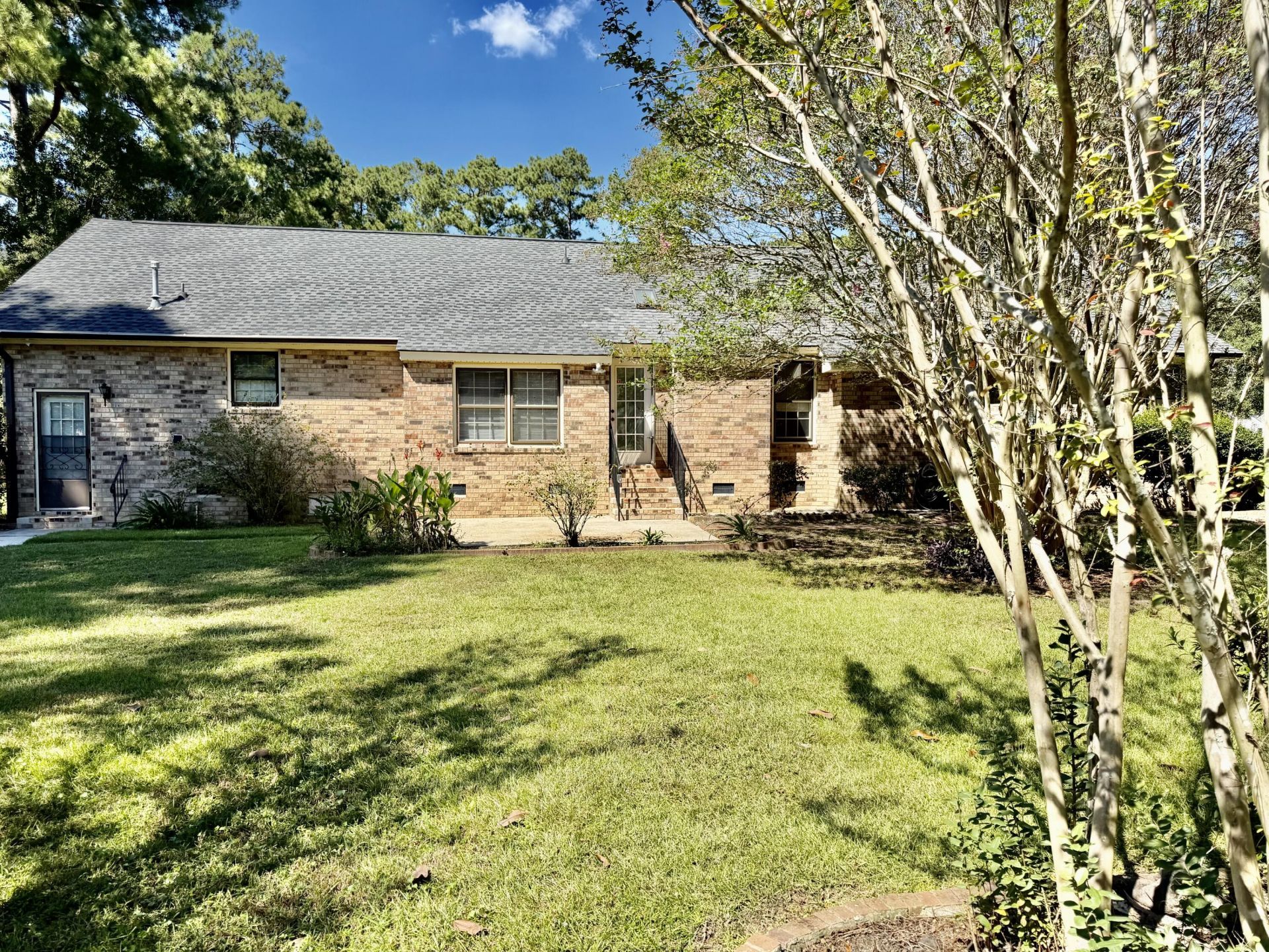702 Black Oak Boulevard Photo 6