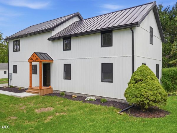 24410 W Second Street, Grand Rapids, OH 43522