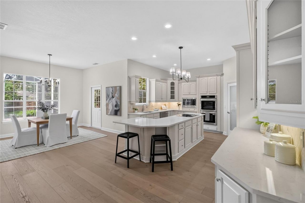 7103 Twelve Oaks Drive , Lakeland, FL 33813 Photo