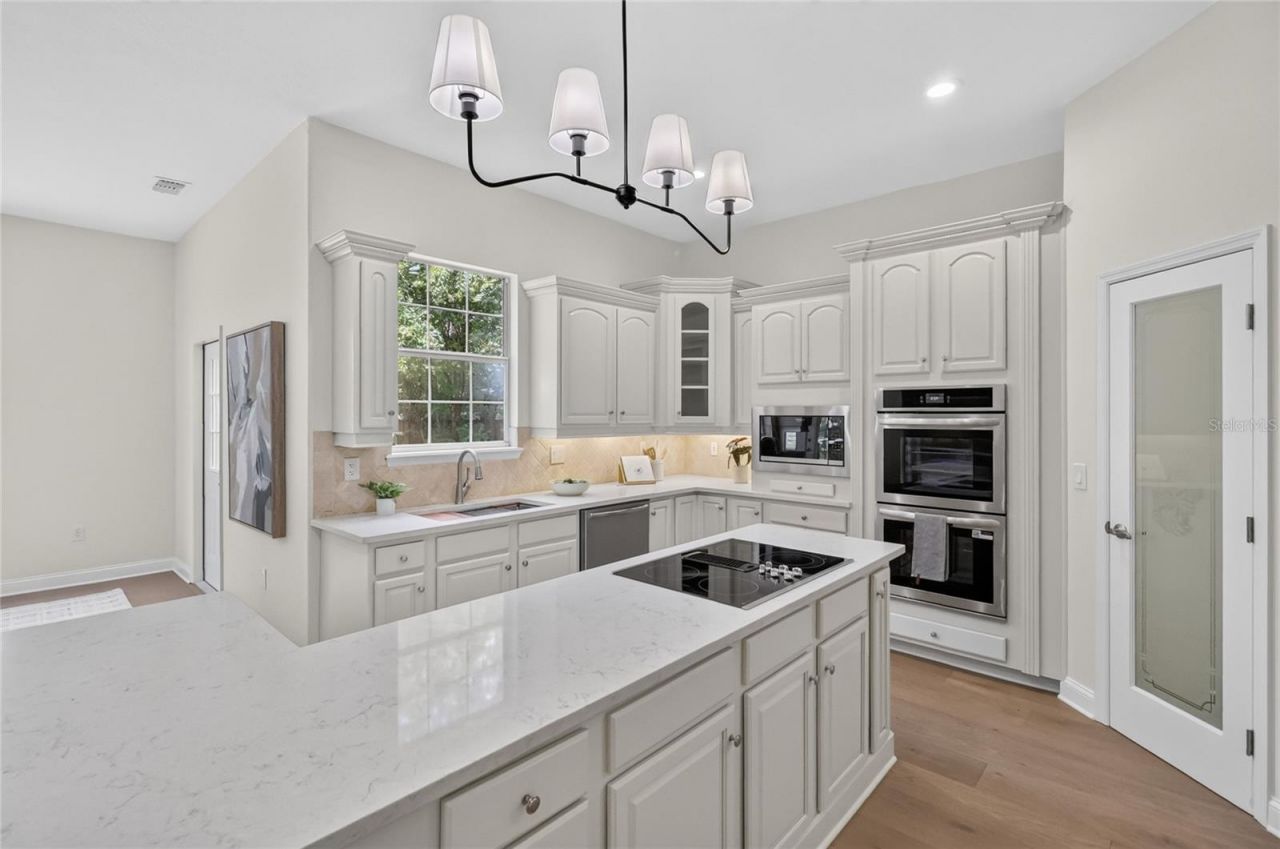 7103 Twelve Oaks Drive , Lakeland, FL 33813 Photo