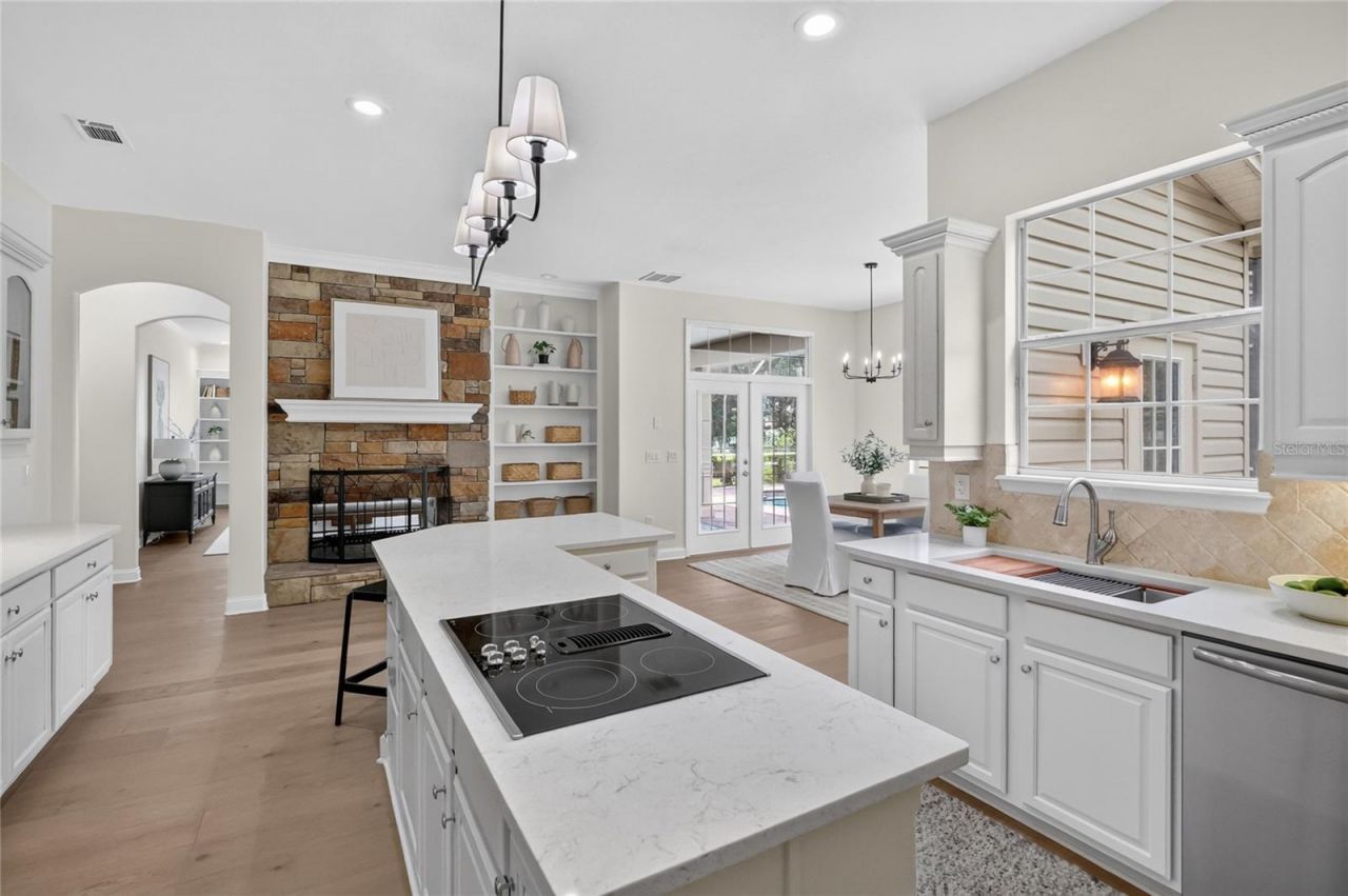 7103 Twelve Oaks Drive , Lakeland, FL 33813 Photo