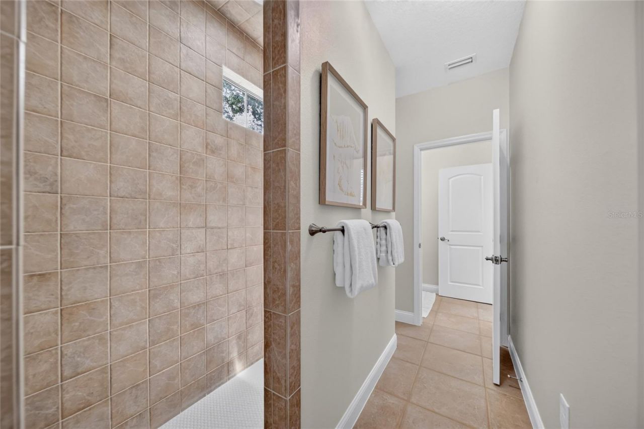 7103 Twelve Oaks Drive , Lakeland, FL 33813 Photo