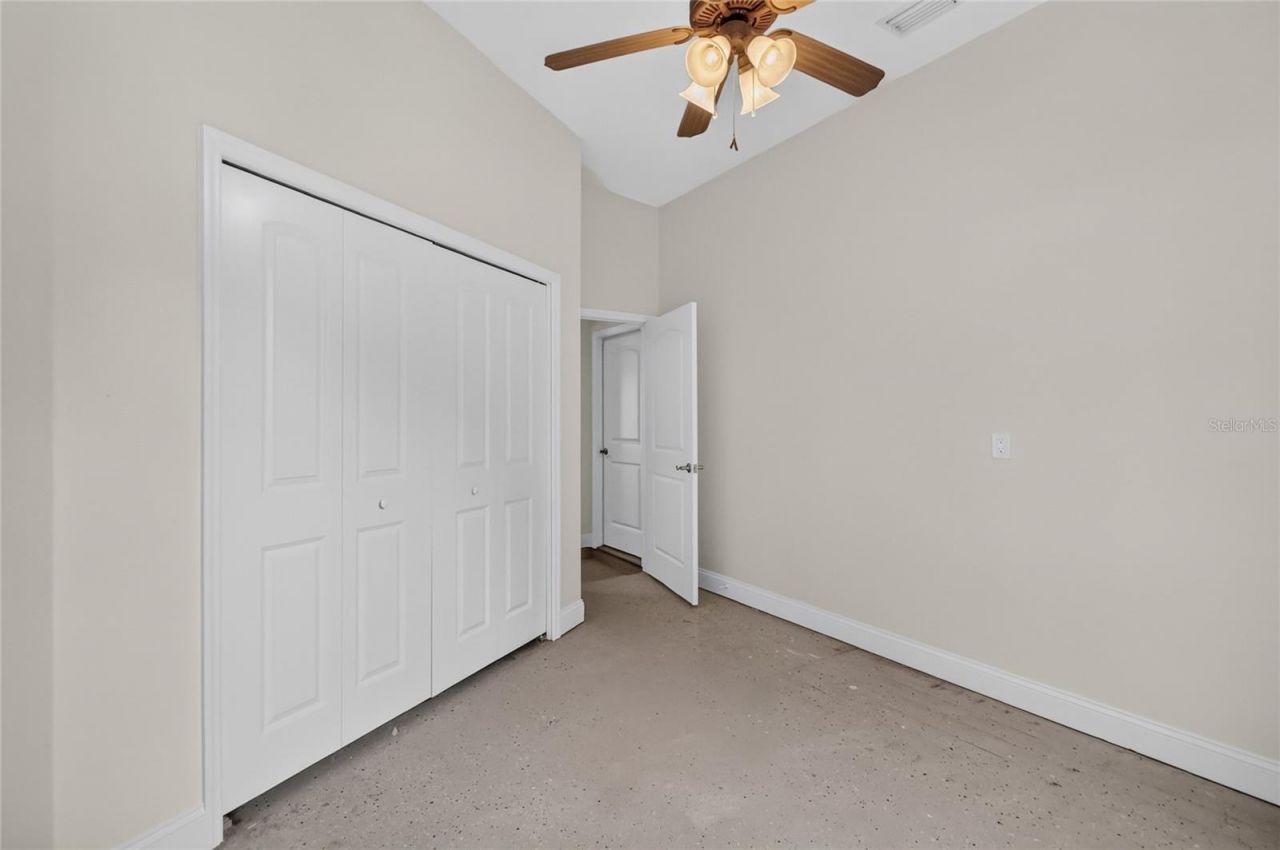 7103 Twelve Oaks Drive , Lakeland, FL 33813 Photo