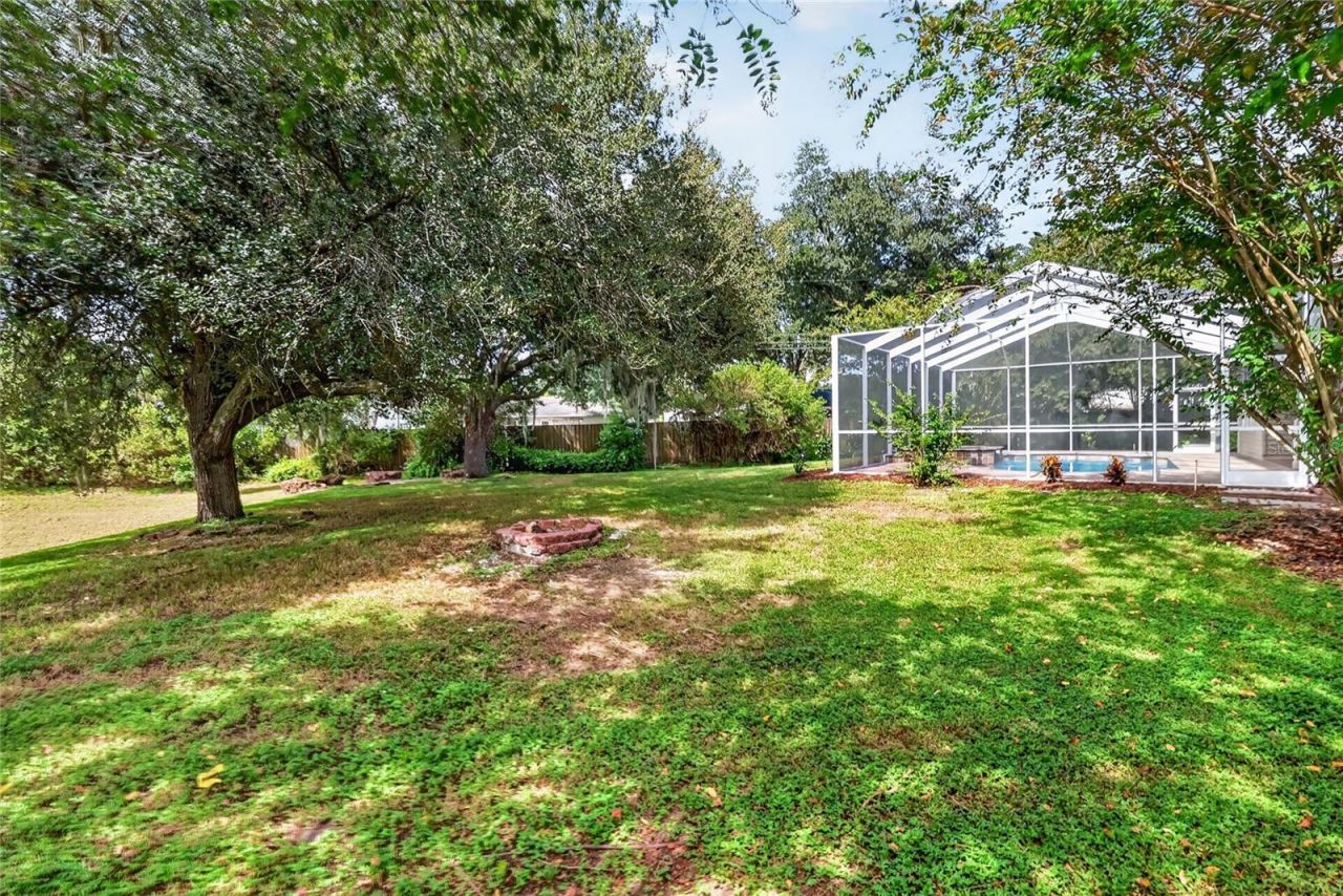 7103 Twelve Oaks Drive , Lakeland, FL 33813 Photo