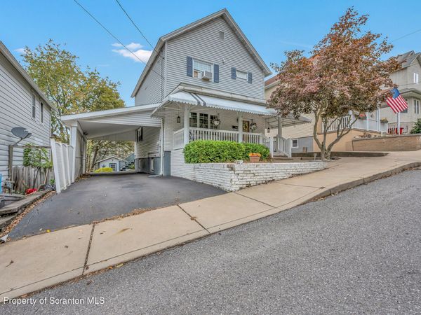 10 Fern Avenue , Carbondale, PA 18407