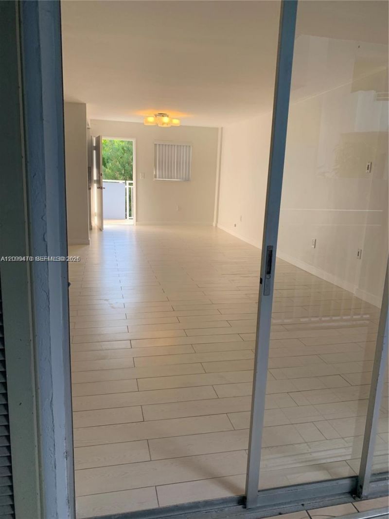 947 Lenox Ave , Unit 204, Miami Beach, FL 33139 Photo