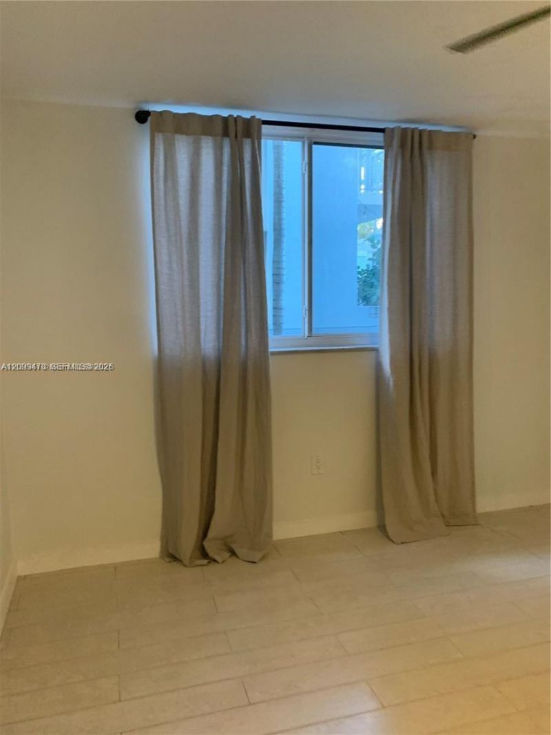 947 Lenox Ave , Unit 204, Miami Beach, FL 33139 Photo