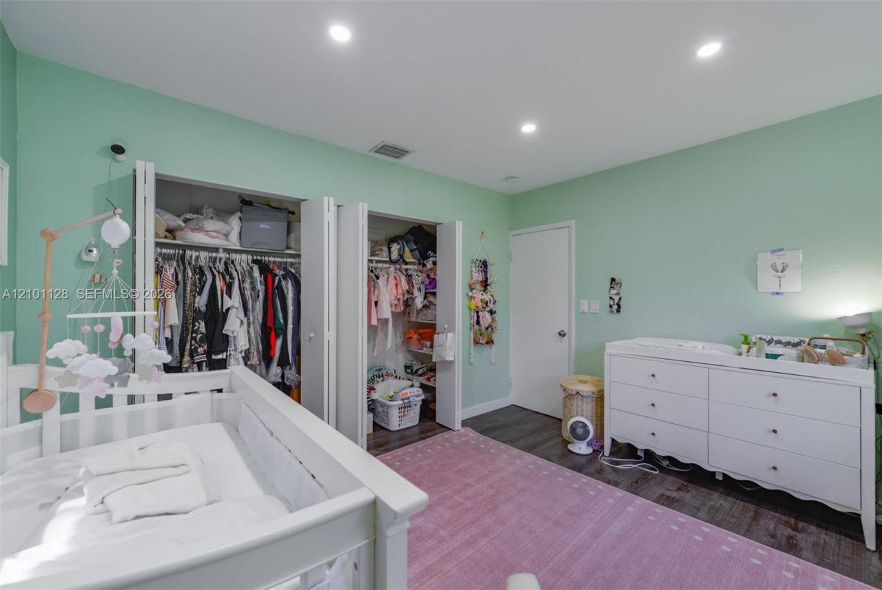 2520 SW 22nd Ter , Miami, FL 33145 Photo