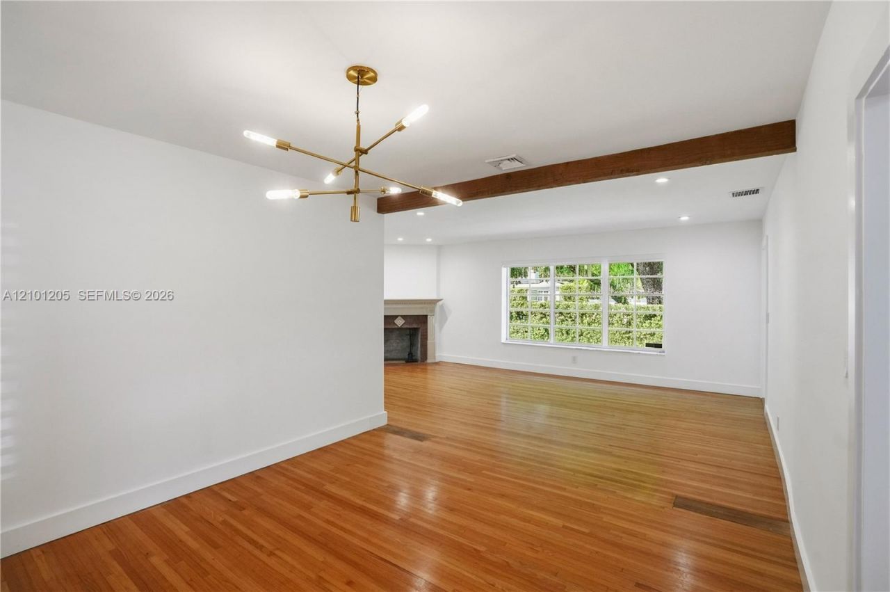 371 SW 29th Rd, Miami, FL 33129 Photo