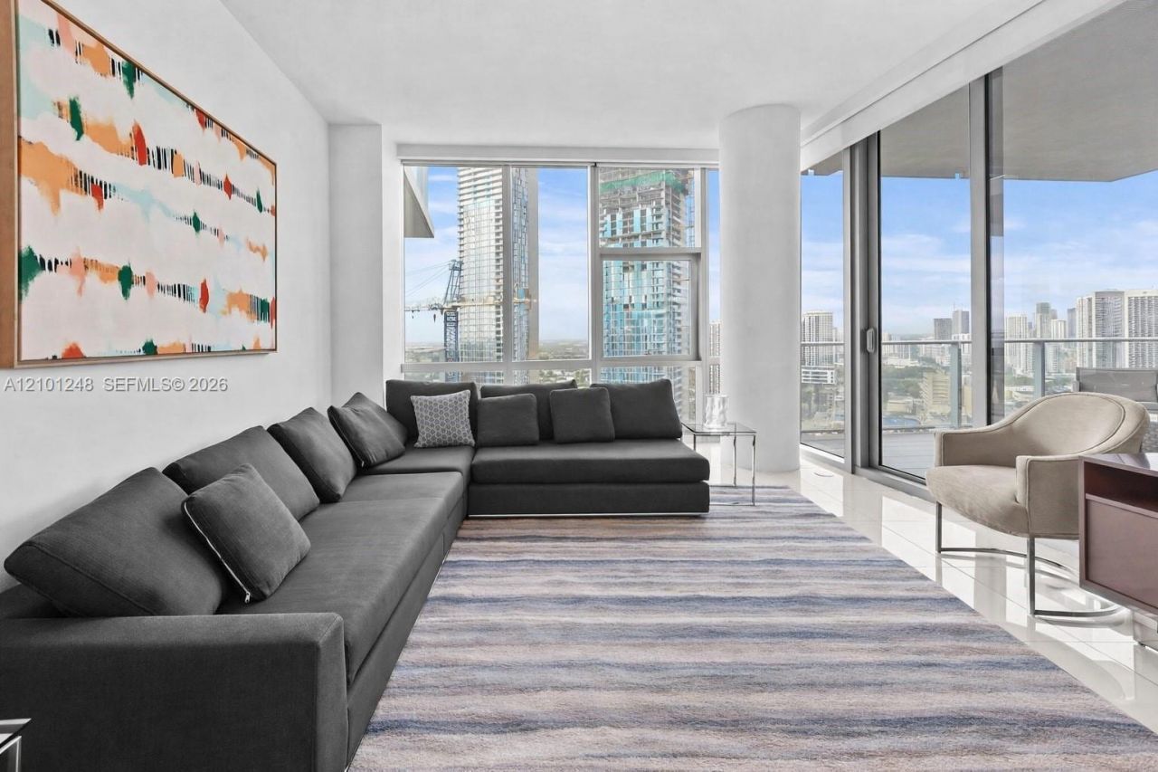 851 NE 1st Ave , Unit 2601, Miami, FL 33132 Photo