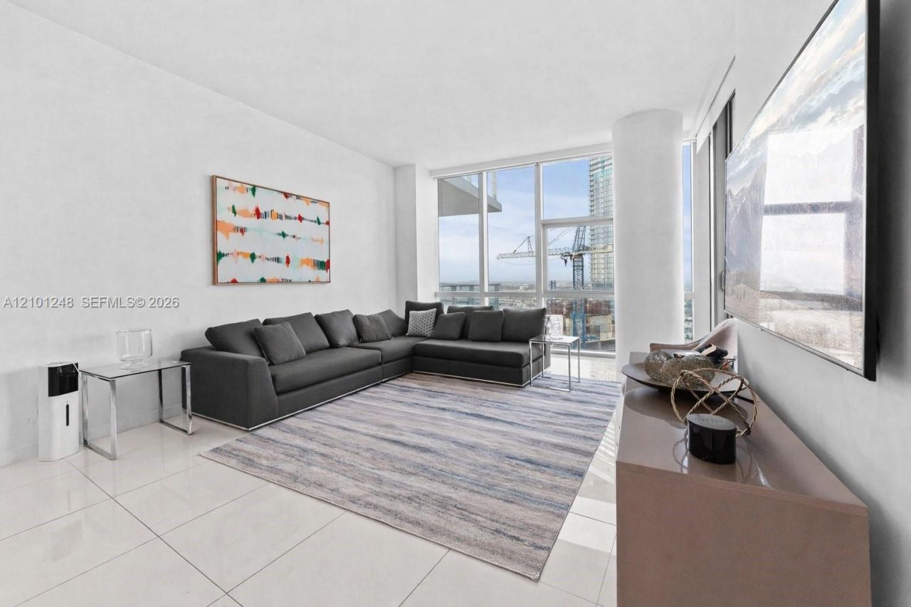 851 NE 1st Ave , Unit 2601, Miami, FL 33132 Photo